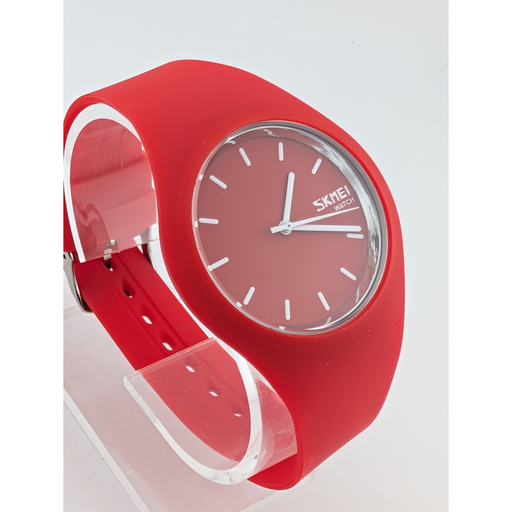 SKMEI Men's Watch 39mm Case Red Silicone Band- New Battery - Picture 2 of 7